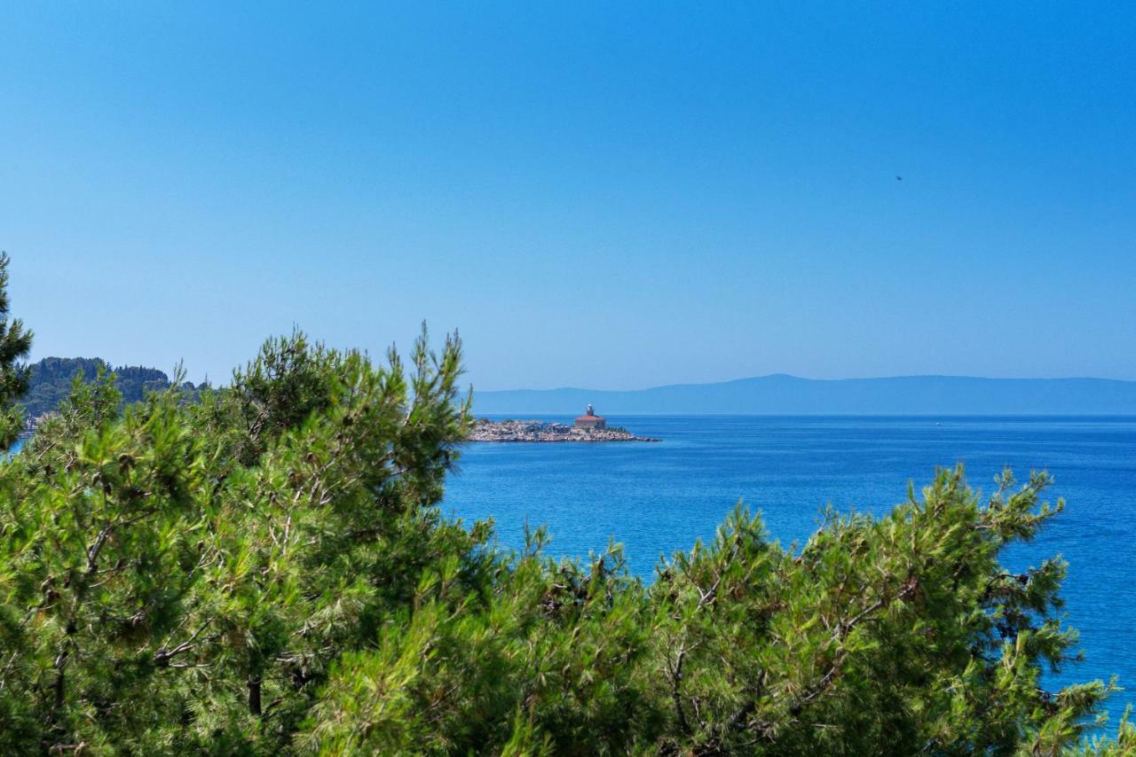 Hotel Maritimo Макарска Екстериор снимка