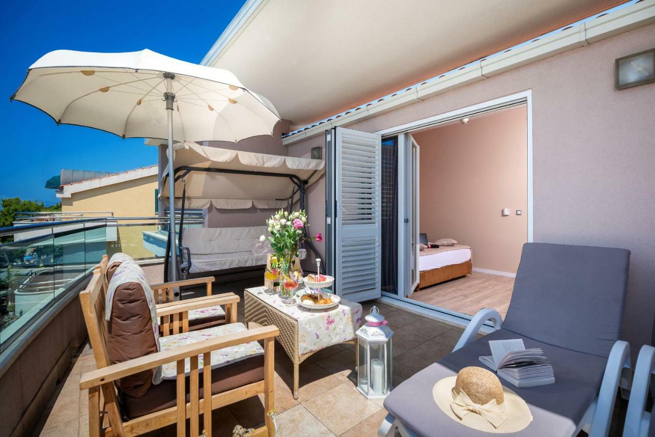 Hotel Maritimo Макарска Екстериор снимка