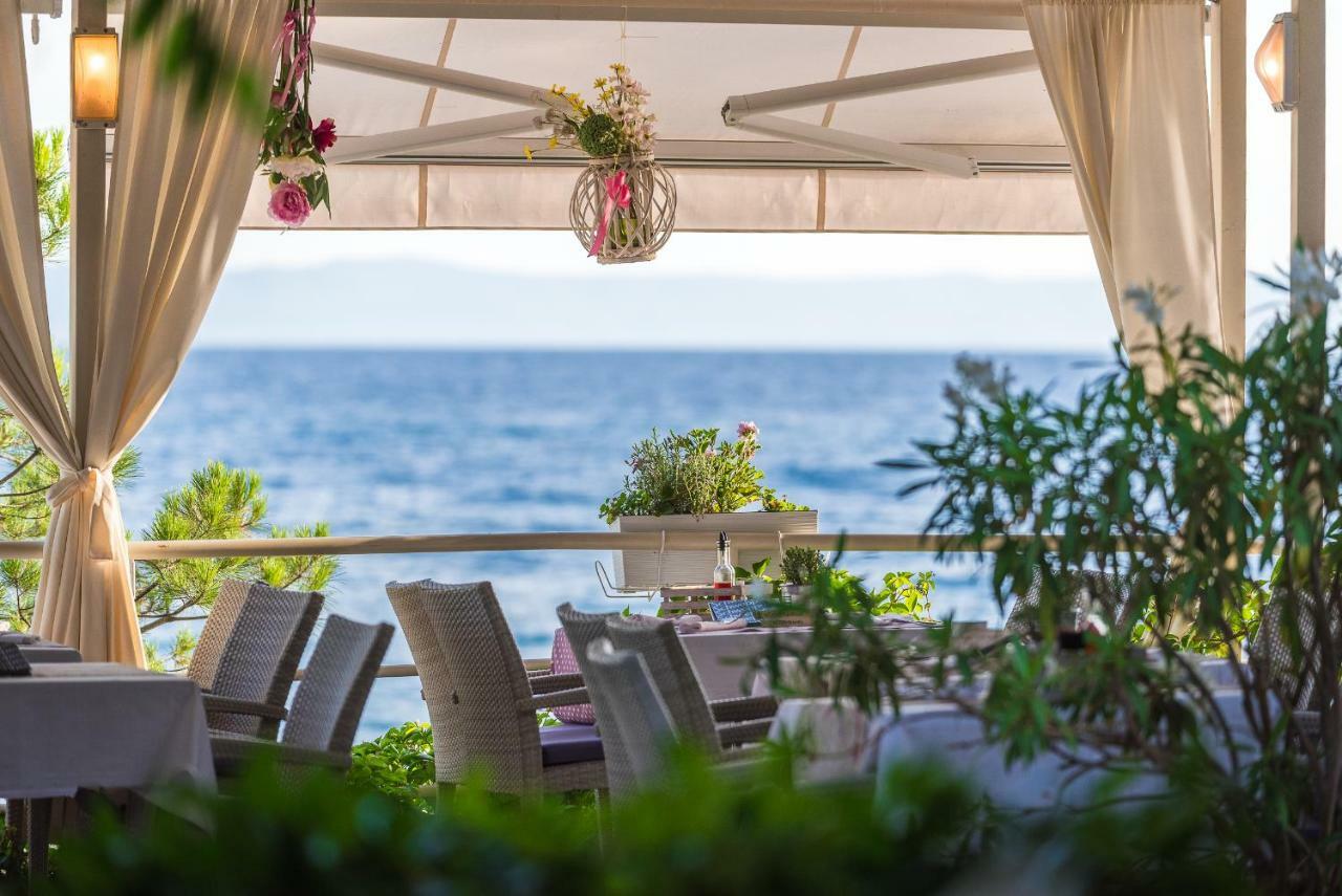 Hotel Maritimo Макарска Екстериор снимка